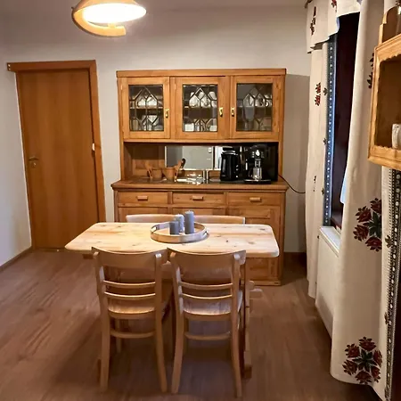 ゲストハウス Antoniowka ザコパネ